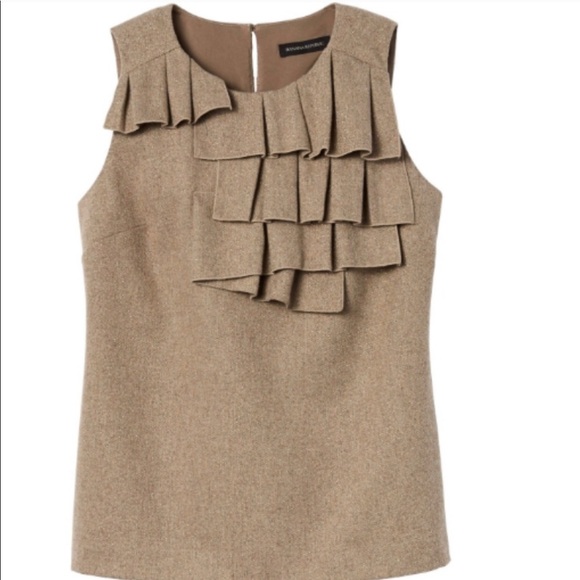 Banana Republic Ruffle Top - Picture 2 of 7